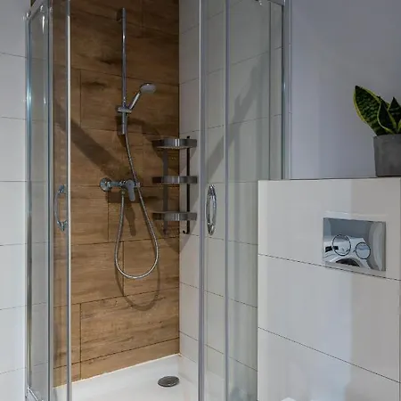 アパート Graniczna 6b